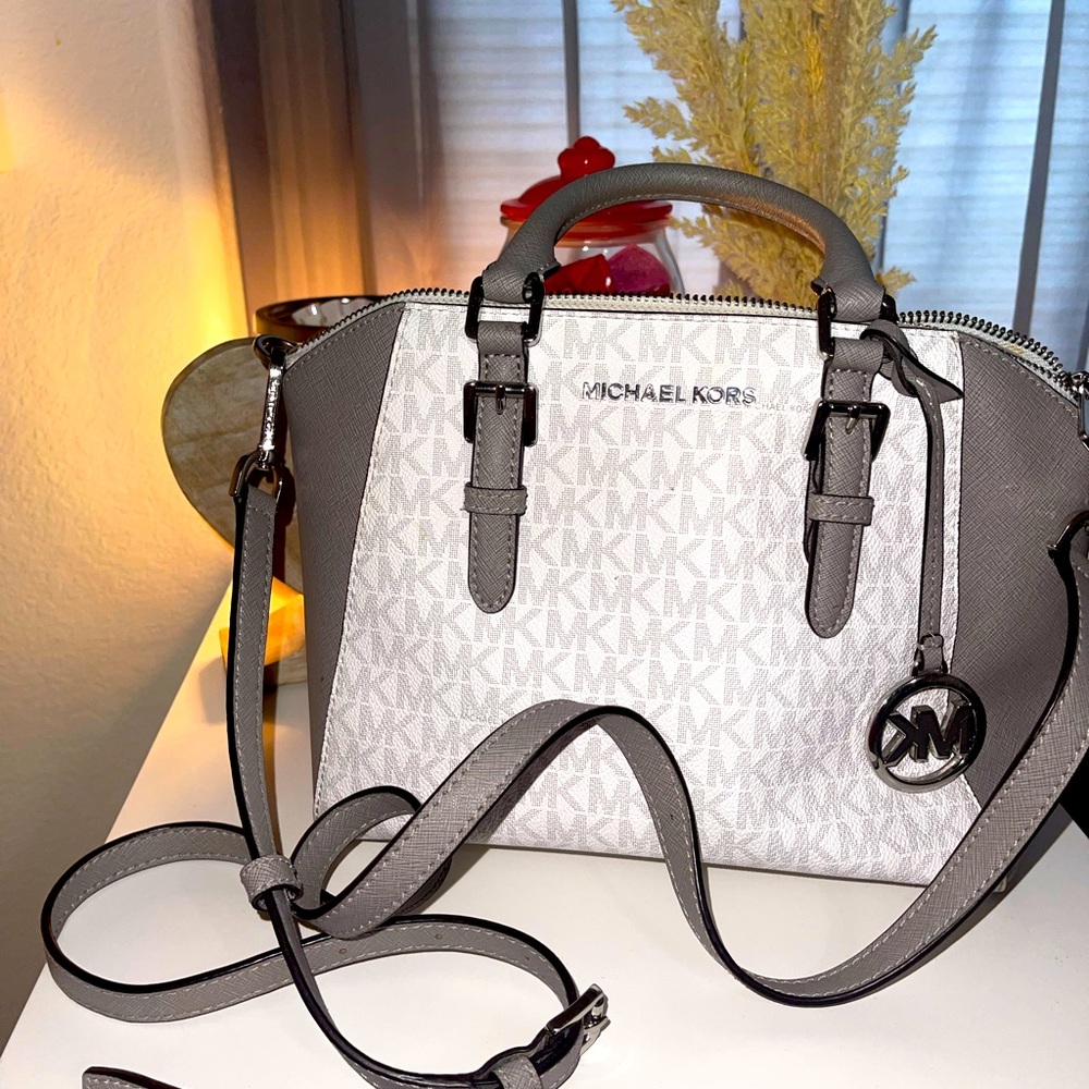 🤍MICHAEL KORS crossbody bag🤍